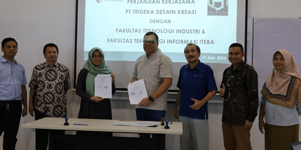 Fakultas Teknologi Industri & Teknologi Informasi ITEBA Teken Perjanjian Kerja Sama dengan PT Trideka Desain Kreasi untuk Program Magang Mahasiswa